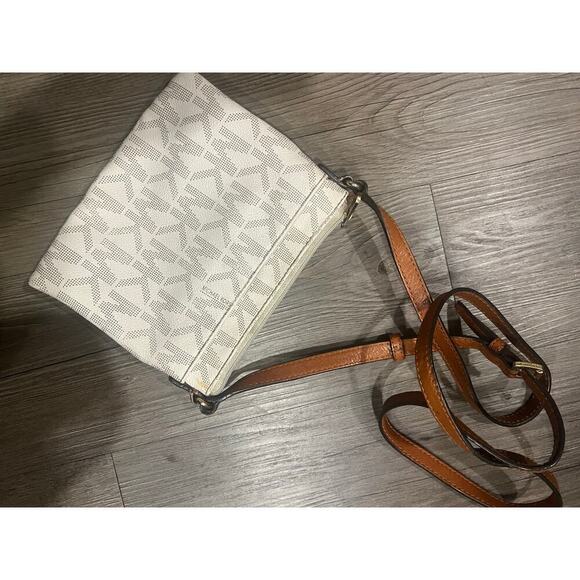 Michael Kors Crossbody Purse - Picture 3 of 11